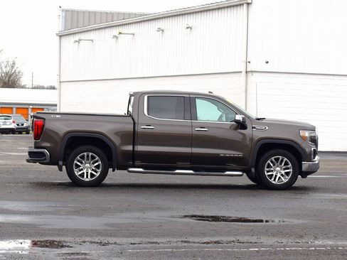 Used 2019 GMC Sierra 1500 SLT image 3