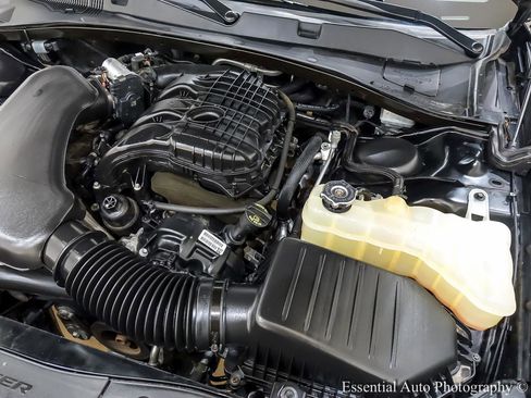 Used 2020 Dodge Charger SXT w/ Leather Interior Group image 35