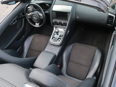 Used 2016 Jaguar F-TYPE Convertible RWD image 40