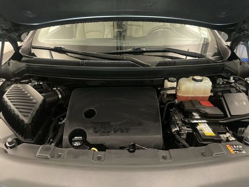 Used 2021 Buick Enclave Essence w/ Sound and Sites Package FWD image 22