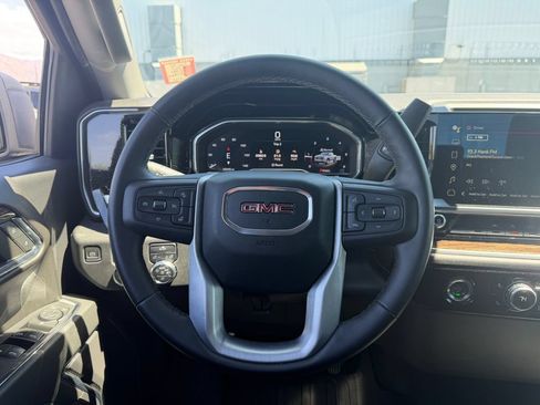 Used 2024 GMC Sierra 1500 Elevation AWD/4WD image 7