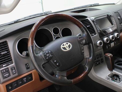 Used 2012 Toyota Sequoia Platinum AWD/4WD image 33