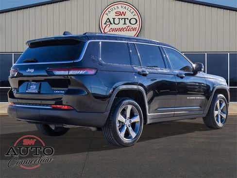 Used 2022 Jeep Grand Cherokee L Limited image 7