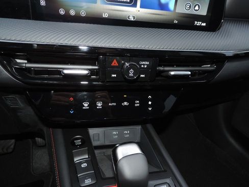 New 2026 Nissan Kicks SR w/ Illumination Package image 20