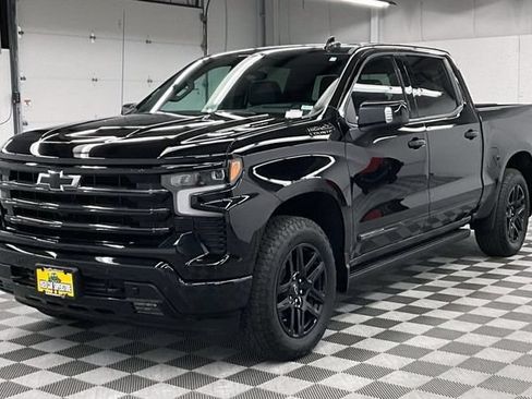 Used 2026 Chevrolet Silverado 1500 High Country w/ Midnight Edition AWD/4WD image 12