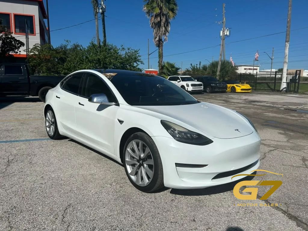 Used 2019 Tesla Model 3 Mid Range RWD image 3