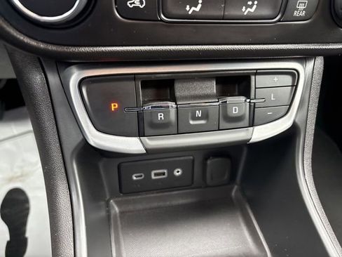 Certified 2024 GMC Terrain SLE FWD image 24