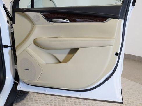 Used 2018 Cadillac XT5 Premium Luxury w/ Driver Assist Package AWD/4WD image 34