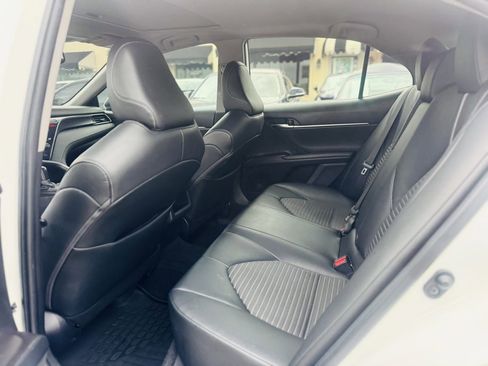 Used 2021 Toyota Camry SE image 23