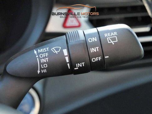 Used 2021 Toyota Sienna XSE image 28