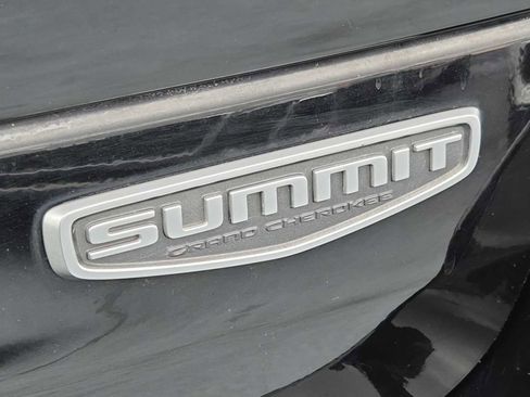 Used 2022 Jeep Grand Cherokee Summit image 11