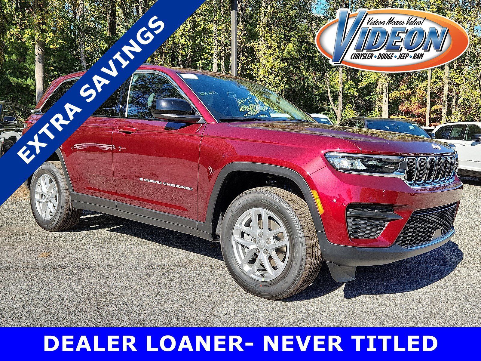 New 2025 Jeep Grand Cherokee Laredo X w/ Luxury Tech Group I AWD/4WD image 1