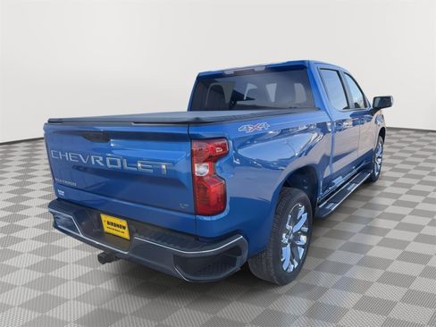 Used 2022 Chevrolet Silverado 1500 LT image 3