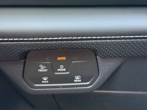 New 2026 Volkswagen Atlas SEL image 25