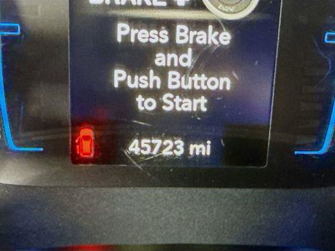 Used 2017 Chrysler Pacifica Touring Plus image 4