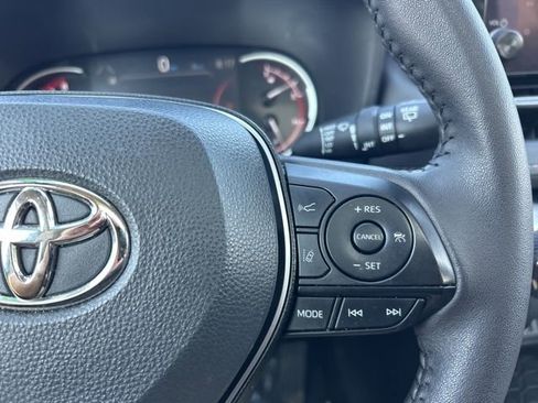 Used 2025 Toyota RAV4 XLE Premium image 20