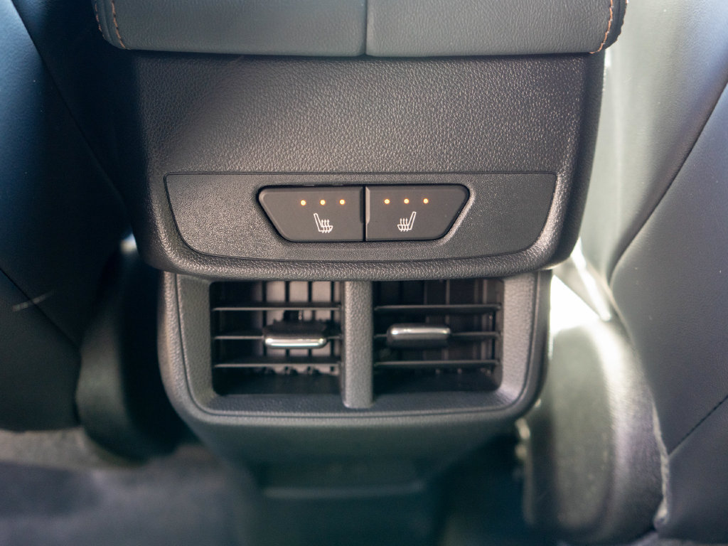 New 2027 GMC Terrain AT4 w/ Convenience Package III AWD/4WD image 13