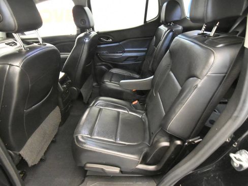 Used 2023 GMC Acadia SLT w/ Preferred Package AWD/4WD image 14