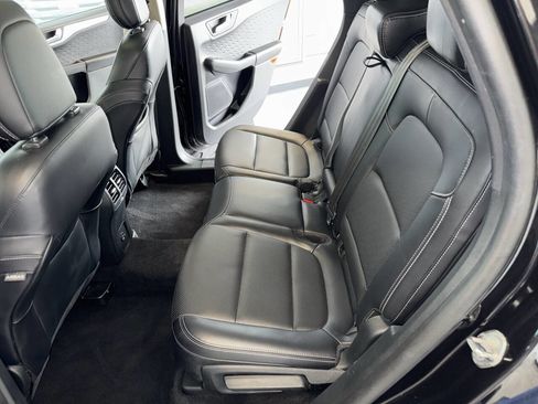 Used 2020 Ford Escape SE Sport image 22