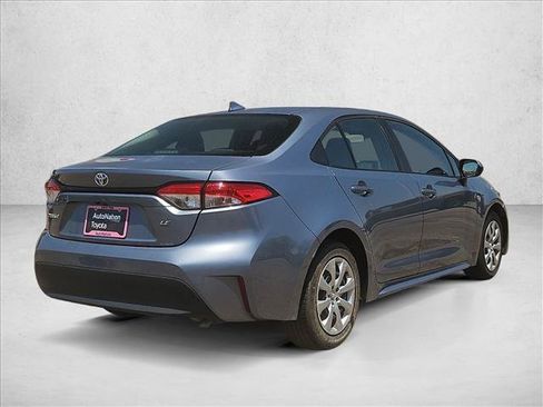 Used 2024 Toyota Corolla LE FWD image 5