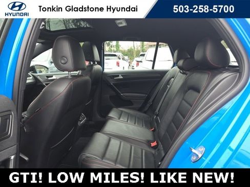 Used 2021 Volkswagen GTI SE image 27