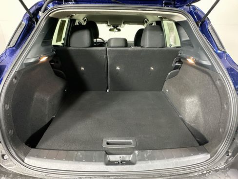 Used 2025 Nissan Kicks SV FWD image 28