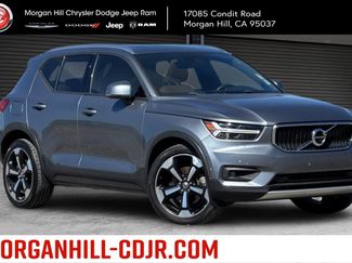 Used 2019 Volvo XC40 T5 Momentum video 1