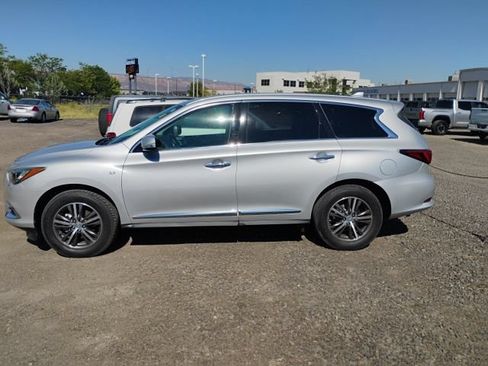 Used 2019 INFINITI QX60 Pure FWD image 4