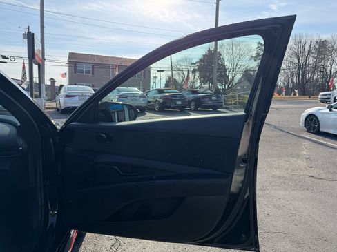 Used 2023 Hyundai Elantra N image 23