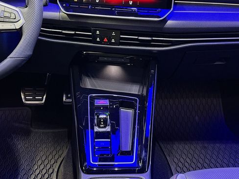 New 2026 Volkswagen GTI SE image 17