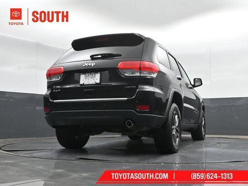 Used 2018 Jeep Grand Cherokee Limited AWD/4WD image 34