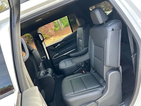 New 2026 Chevrolet Traverse LT w/ Midnight/Sport Edition FWD image 38