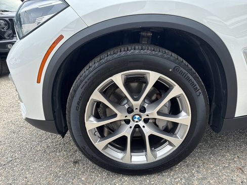 Used 2019 BMW X5 xDrive40i w/ Premium Package 2 AWD/4WD image 11