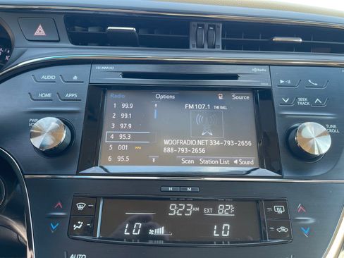 Used 2017 Toyota Avalon XLE FWD image 5