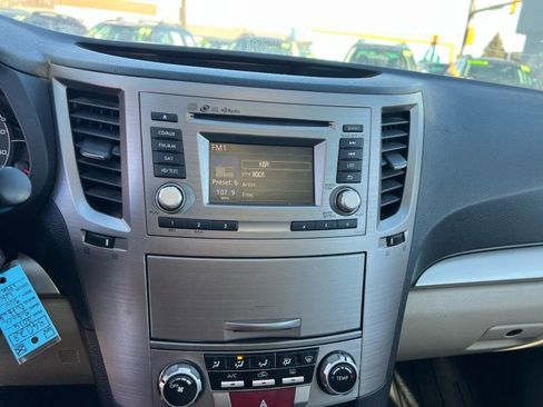 Used 2014 Subaru Outback 2.5i Premium w/ Moonroof Package image 19