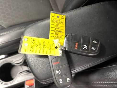 Used 2018 Jeep Compass Latitude w/ Popular Equipment Group AWD/4WD image 26