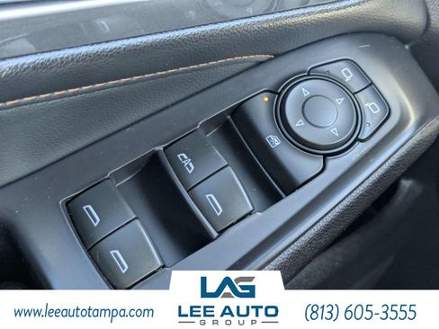 Used 2018 Chevrolet Traverse LT FWD image 22