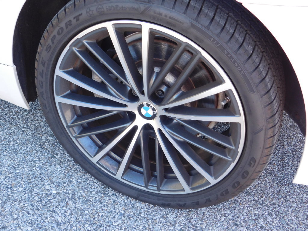 Used 2022 BMW 530i xDrive w/ Executive Package AWD/4WD image 9