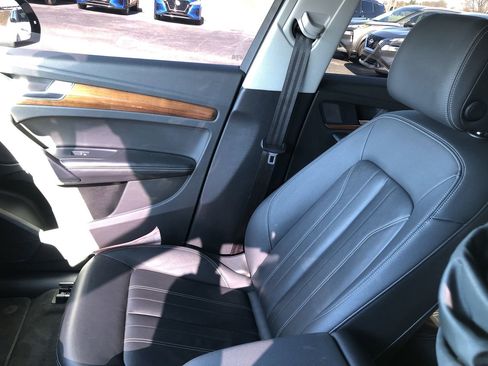 Used 2021 Audi Q5 2.0T Premium Plus image 22