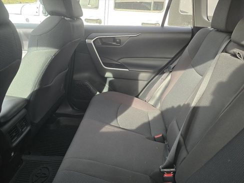 Used 2023 Toyota RAV4 LE image 7