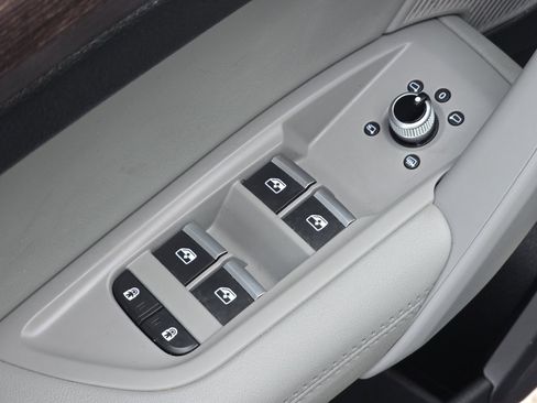 Used 2022 Audi Q5 2.0T Premium Plus image 28