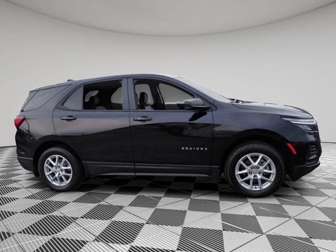 Certified 2023 Chevrolet Equinox LS w/ LS Convenience Package AWD/4WD image 8