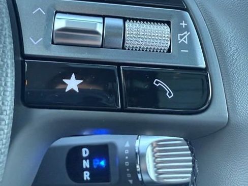 Used 2025 Hyundai Ioniq 5 Limited image 33