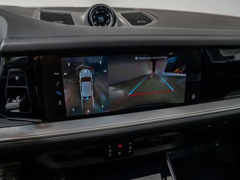 New 2026 Porsche Cayenne S image 21