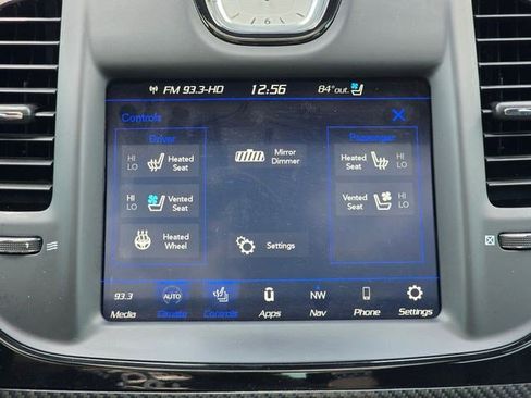 Certified 2023 Chrysler 300 C RWD image 32