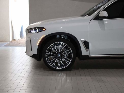 Used 2026 BMW X5 sDrive40i w/ Climate Comfort Package image 4