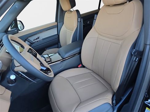 New 2025 Land Rover Range Rover Sport Dynamic SE image 11