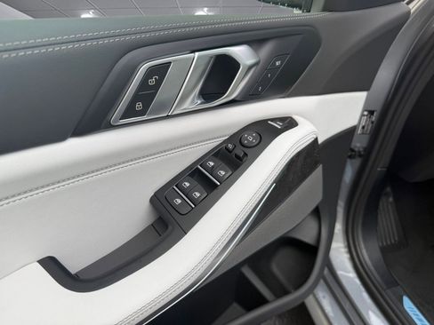 New 2026 BMW X5 xDrive40i w/ M Sport Package image 21