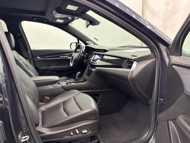 Used 2023 Cadillac XT6 Premium Luxury AWD/4WD image 17