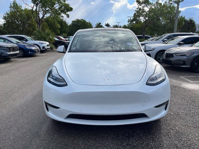 Used 2021 Tesla Model Y Long Range AWD/4WD image 2